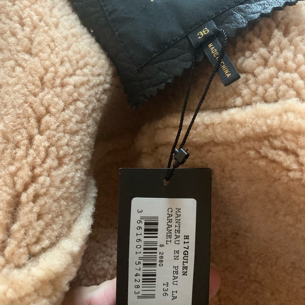 Maje Gulen Shearling suede coat NWT MSRP. 2880$ 36 - Picture 3 of 8
